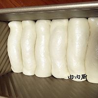 新鲜出炉香喷喷的港式甜吐司面包#肉肉厨的做法图解23