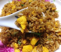 酱油炒饭的做法