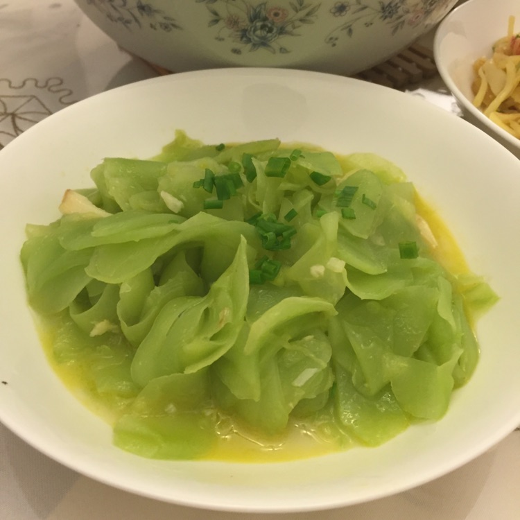 清炒莴笋片的做法图解3