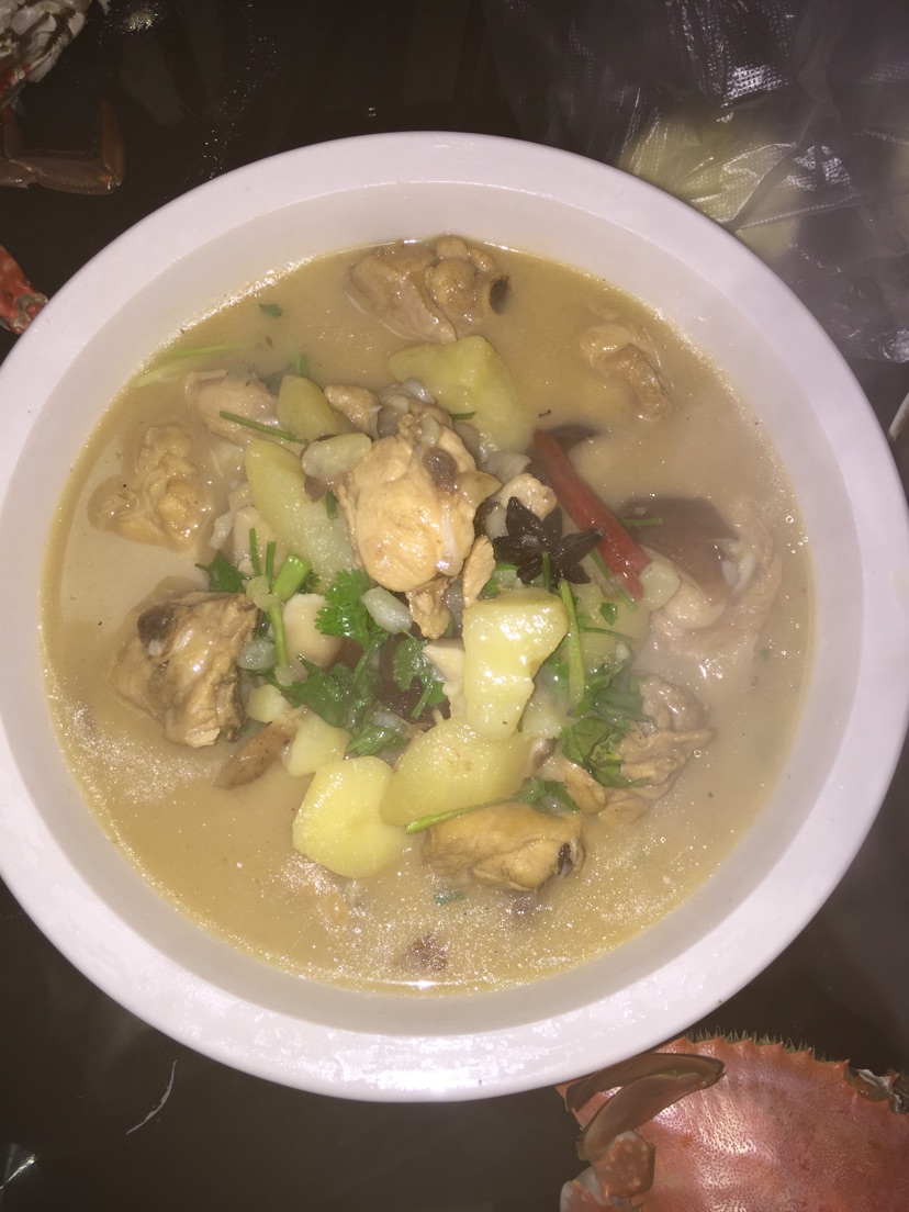 鸡腿土豆香菇汤