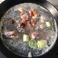 鸡肉臊子面的做法图解1