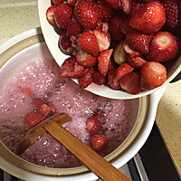 草莓季的草莓酱的做法图解10
