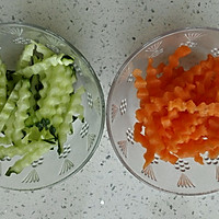 绿豆芽拌豆皮黄瓜的做法图解3