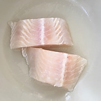 香烤龙利鱼+牛油果的做法图解1