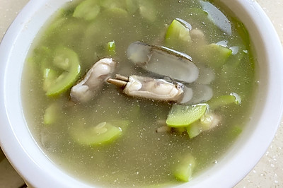 西葫芦蛏子汤
