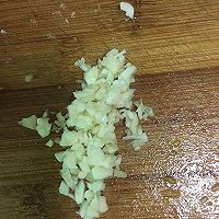 手撕包菜的做法图解2
