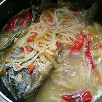 云南孔雀宴～香茅草酸笋煮鱼（ 傣族）的做法图解4