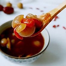 姜枣桂圆枸红汤
