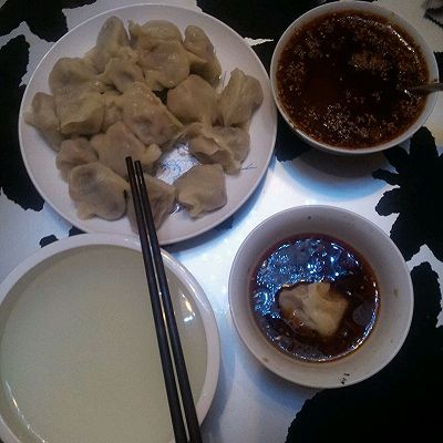 羊肉圆白菜尖椒馅饺子