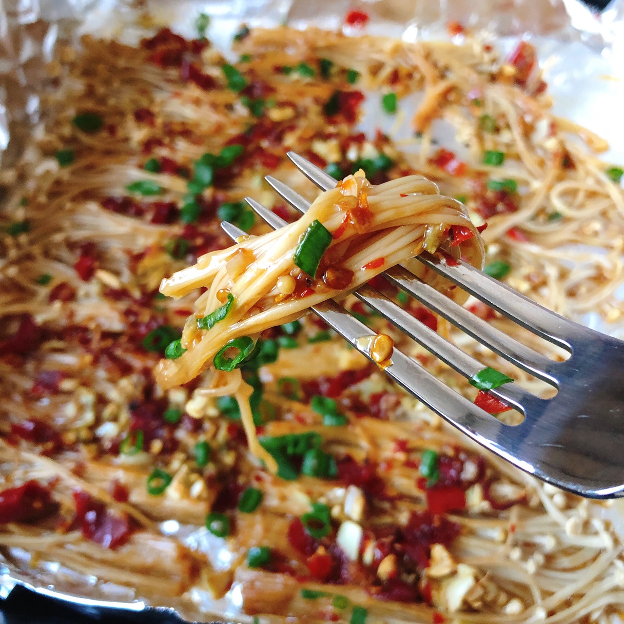 Flammulina velutipes with garlic
