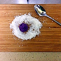简单无油的椰丝紫薯球的做法图解2