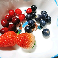 多莓苏打水#“莓”好春光日志#的做法图解2