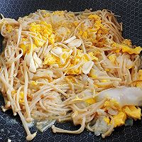 蒜香金针菇焖蛋的做法图解4