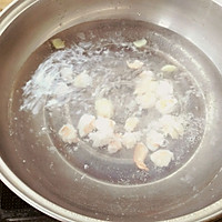 芝麻虾仁炒饭的做法图解2