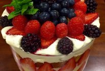 草莓布丁杯蛋糕 英式strewberry trifel的做法