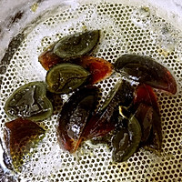皮蛋青瓜汤的做法图解3
