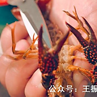 风靡全球称霸世界的麻辣小龙虾的做法图解2