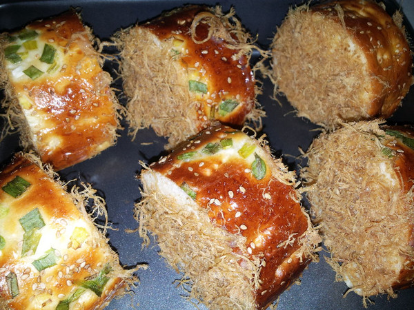 美味肉松面包卷