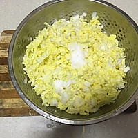 白菜猪肉粉丝饺的做法图解2