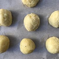 香浓拉丝的土豆泥芝士球的做法图解4