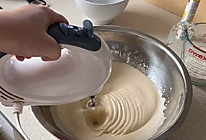 电饭煲戚风蛋糕 巨简单 不分蛋 最简单的食材做出美味的蛋糕的做法