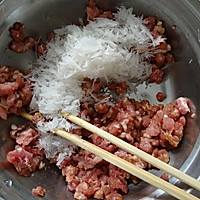 家乐浓汤宝试用之香菇猪肉煎饺的做法图解2
