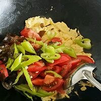 简单又营养的西红柿打卤面的做法图解4
