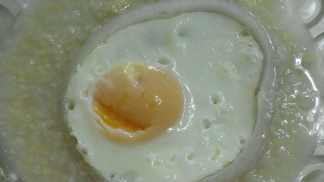 洋葱包蛋的做法