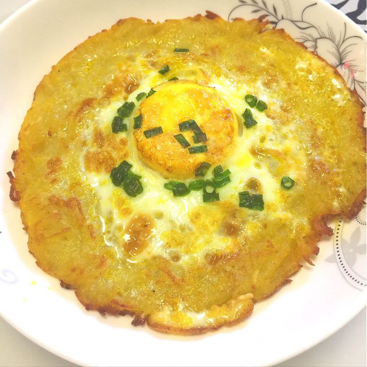 土豆丝草帽饼的做法