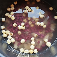 美容养颜甜汤（百合皂角米紫薯糖水）的做法图解5