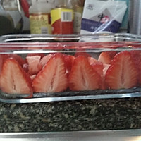 草莓果冻的做法图解2