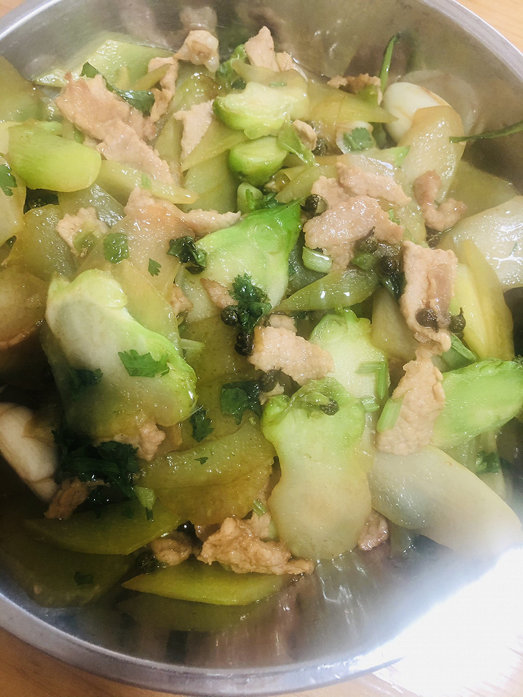 儿菜莴笋炒肉片的做法