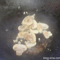 奶油培根蘑菇意大利面的做法图解8