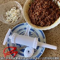 自制麻辣香肠的做法图解3
