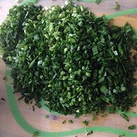 韭菜鸡蛋馅水饺的做法图解2
