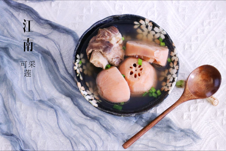 适合秋冬季节喝的一道汤：莲藕猪骨汤的做法