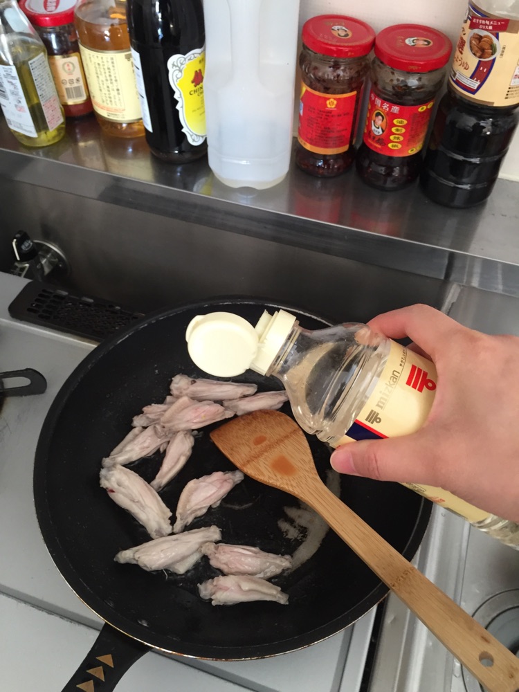土豆烧鸡翅的做法图解4