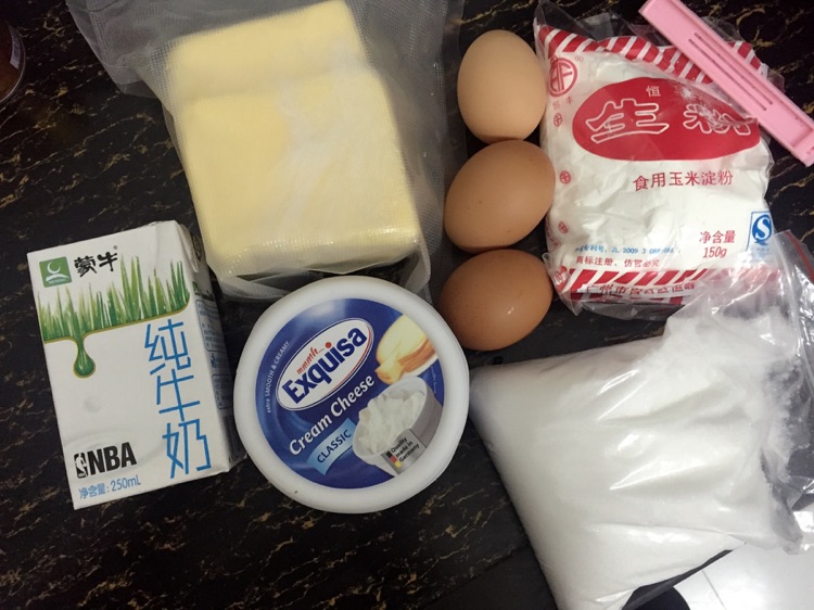 轻乳酪蛋糕的做法图解1