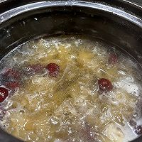 红枣燕窝银耳羹的做法图解8