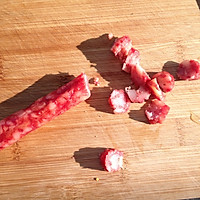 电饭煲香肠培根饭的做法图解3