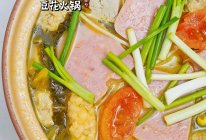 #家乡年味 鲜才够味#围坐一桌·四川酸菜丸子豆花火锅的做法