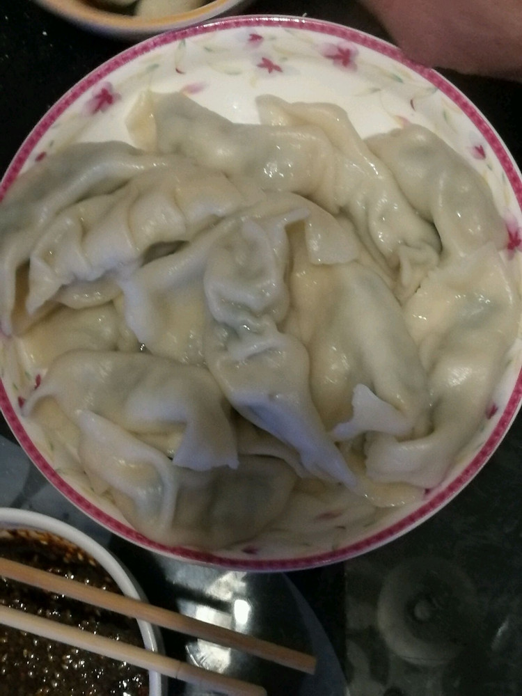 荠菜饺子的做法