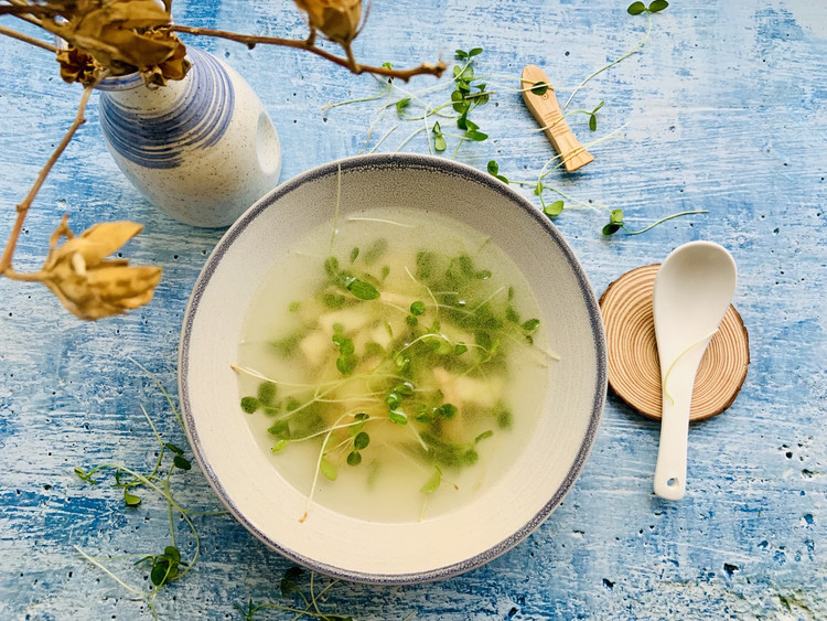 香椿苗豆干汤，减肥快手汤的做法