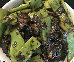 长扁豆橄榄菜炒菇的做法