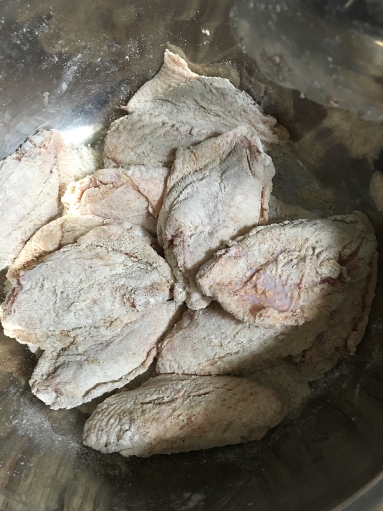 香酥炸鸡翅的做法图解3