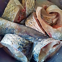 砂锅鱼炖豆腐萝卜的做法图解2