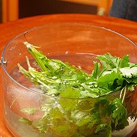 捞汁香菜的做法图解1
