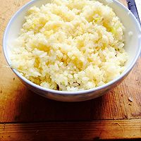 金灿灿的蛋炒饭的做法图解6