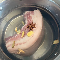 黄瓜蒜泥白肉的做法图解2