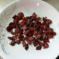 腊肠蛋炒饭的做法图解1